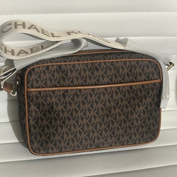 Michael Kors Jet Set Large Signature Logo Crossbody Bag - Picture 2 of 6